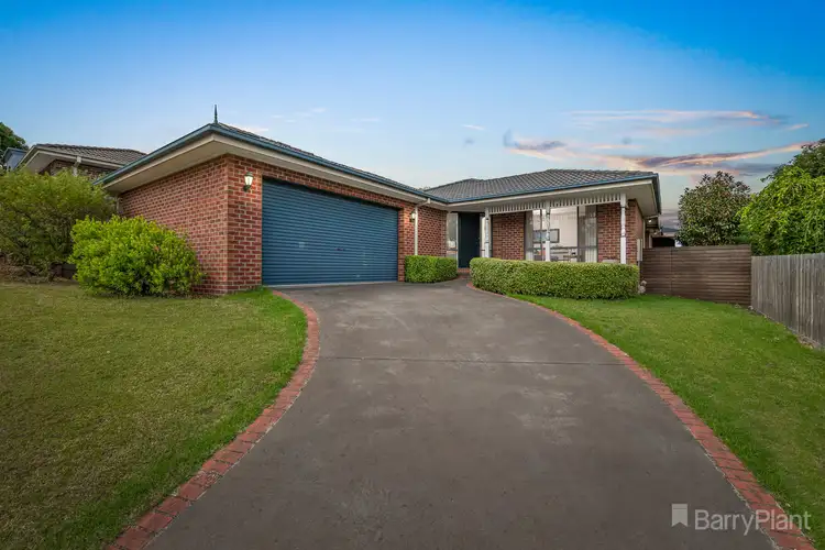 4 Kristina Court, Pakenham VIC 3810