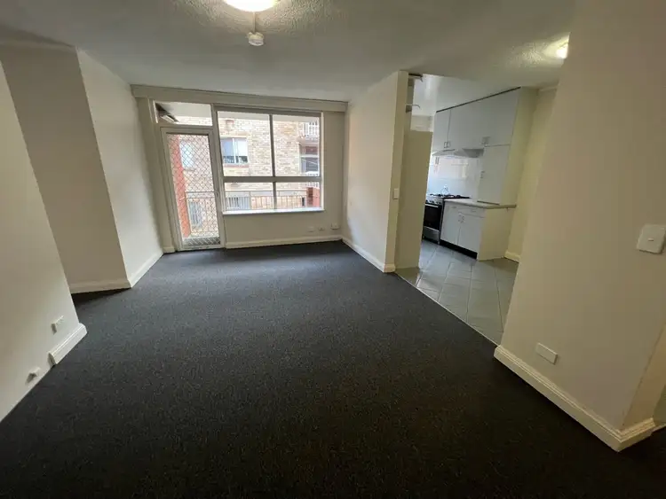 Main view of Homely unit listing, 10/78 Mascot Drive, Eastlakes NSW 2018