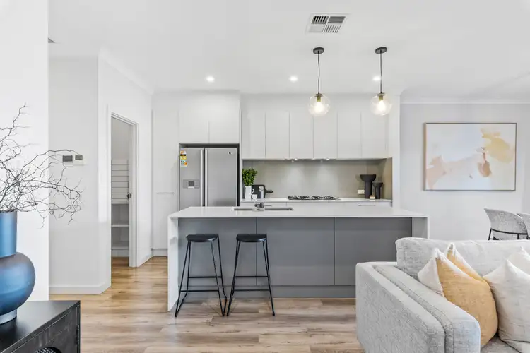 27 English Avenue, Clovelly Park SA 5042