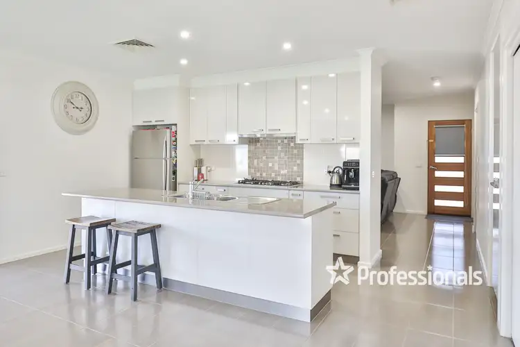 Second view of Homely house listing, 8/1 Betty Krake Drive, Red Cliffs VIC 3496