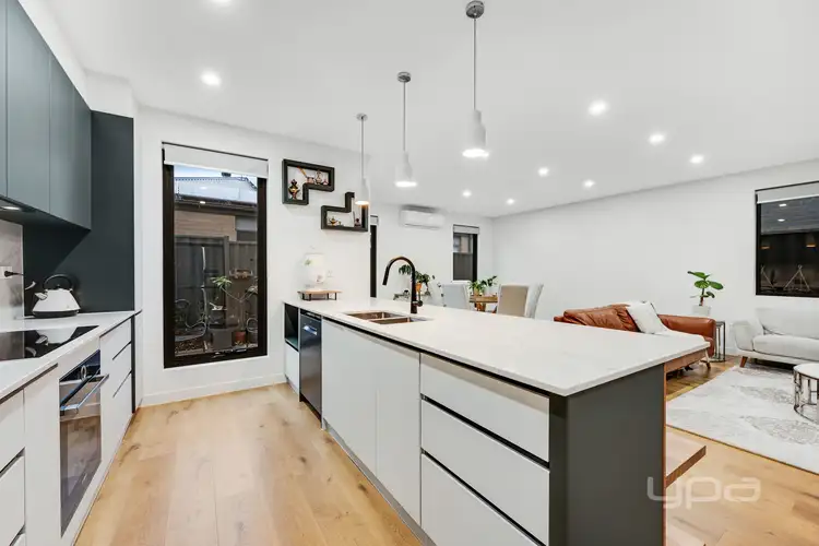Sixth view of Homely house listing, 6 Plaza Court, Roxburgh Park VIC 3064