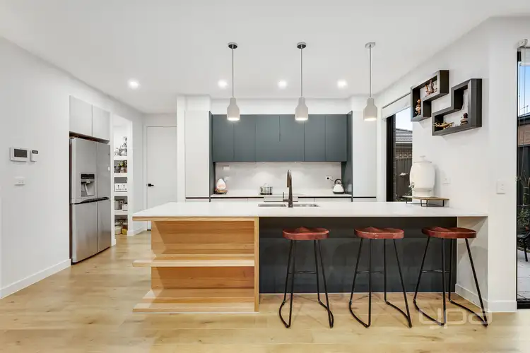 Seventh view of Homely house listing, 6 Plaza Court, Roxburgh Park VIC 3064