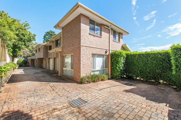 1/4 Jarrett Street