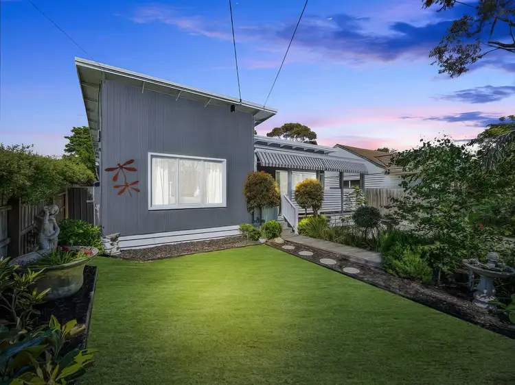 6 Blair Avenue