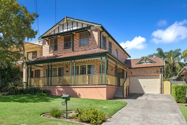 16 Austin Boulevard, Picnic Point NSW 2213