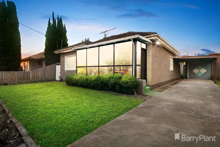 19 Marsden Crescent, St Albans VIC 3021