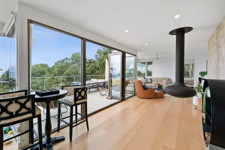 2/12 Summerhills Avenue, Lorne VIC 3232
