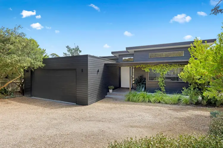 8 Elaine Road, Rye VIC 3941