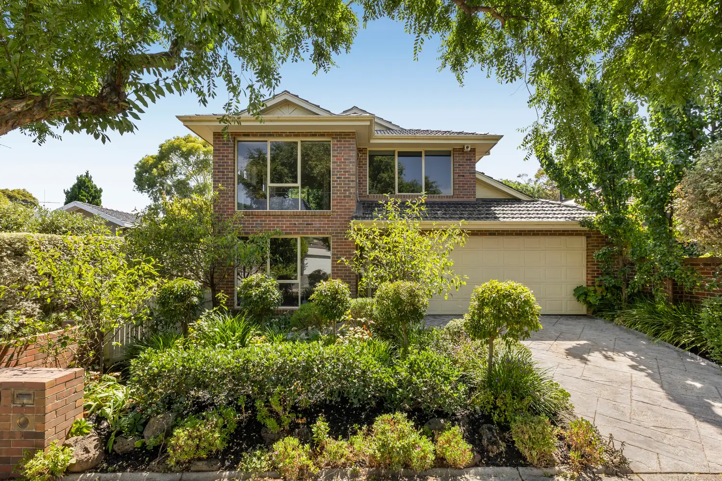 Main view of Homely townhouse listing, 1/11 Gardiner Parade, Glen Iris VIC 3146