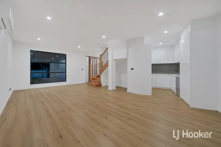 Fifth view of Homely unit listing, 1/3 Peach Court, Doveton VIC 3177