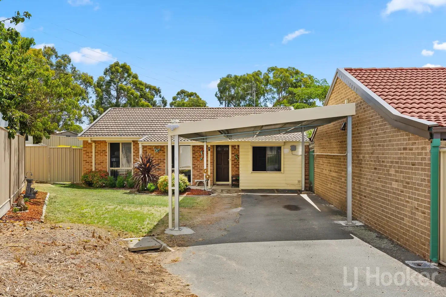 Main view of Homely townhouse listing, 4/16 McInnes Street, Karabar NSW 2620