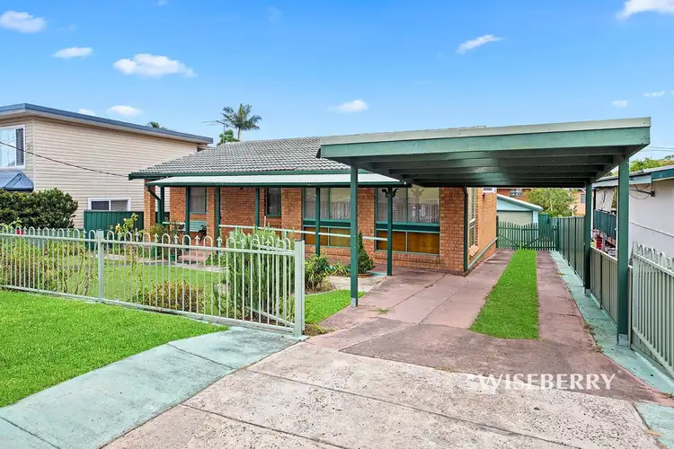 Second view of Homely house listing, 10 Greenway Avenue, Mannering Park NSW 2259