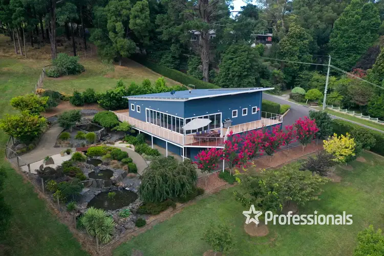 10 Martyr Road, Warburton VIC 3799