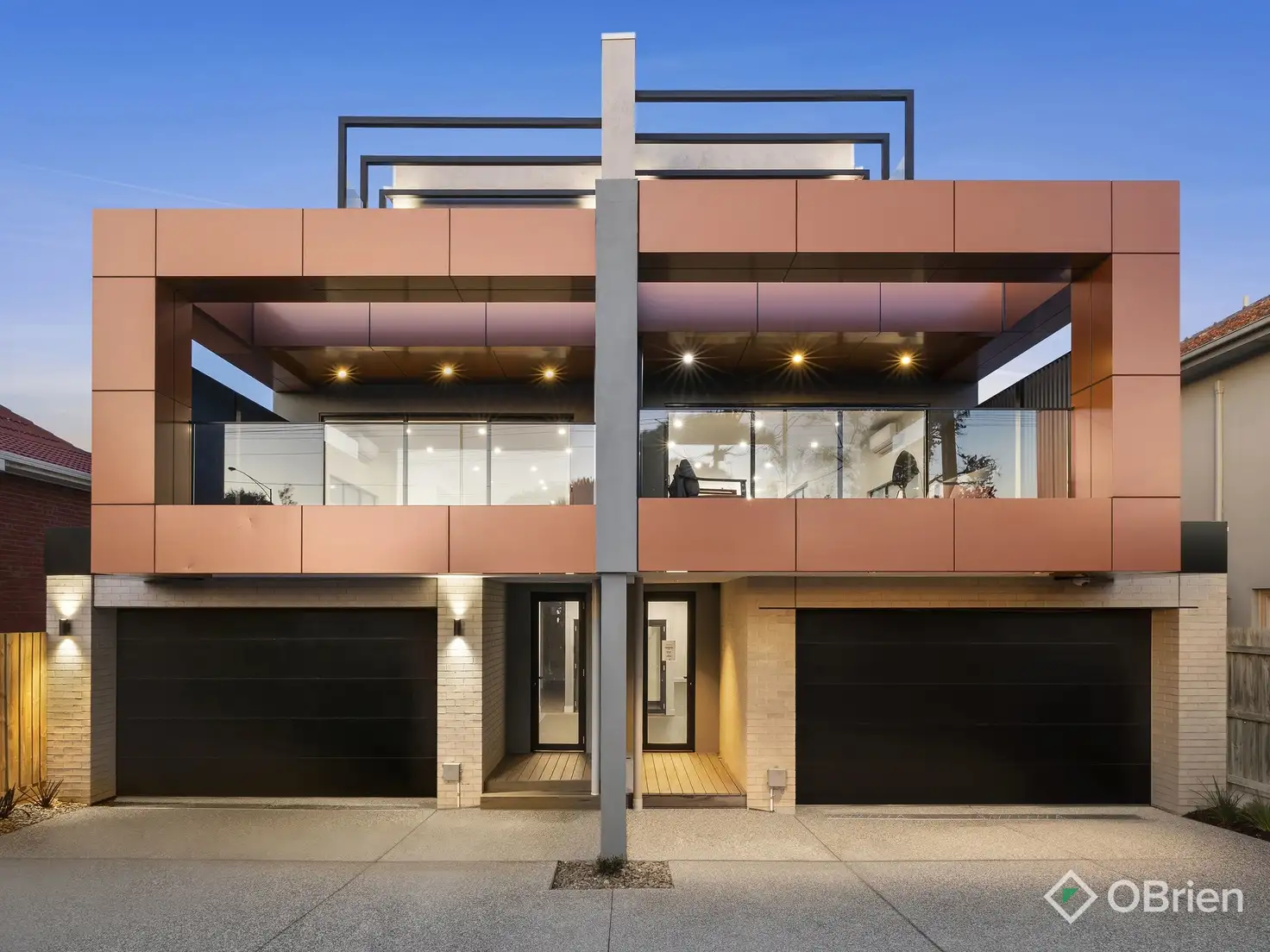 Main view of Homely townhouse listing, 2/10 Nepean Highway, Seaford VIC 3198