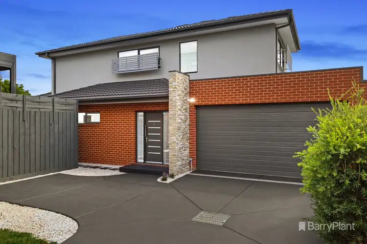 2/3 Penrith Street, Boronia VIC 3155