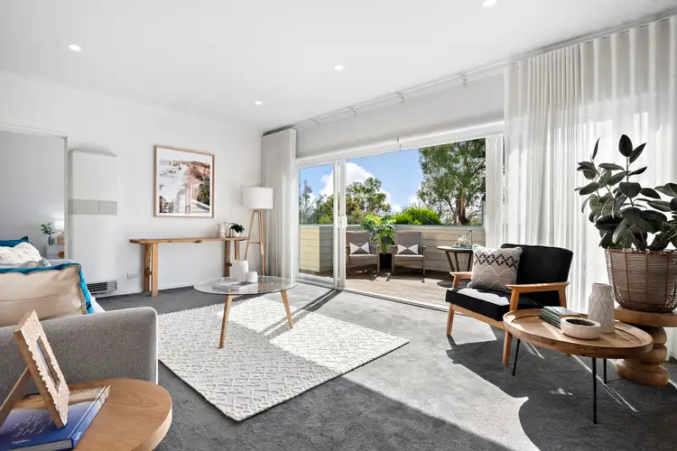 33 Sherwood Crescent, Mount Martha VIC 3934