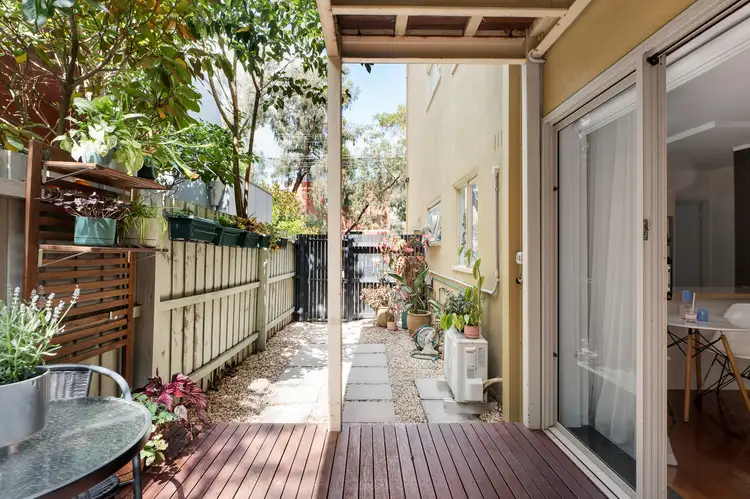 Main view of Homely apartment listing, 2/39 Park Street, Hawthorn VIC 3122