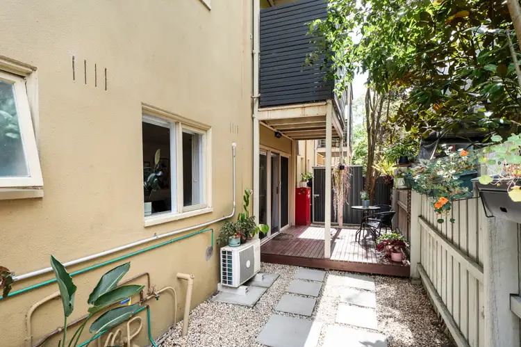 Second view of Homely apartment listing, 2/39 Park Street, Hawthorn VIC 3122