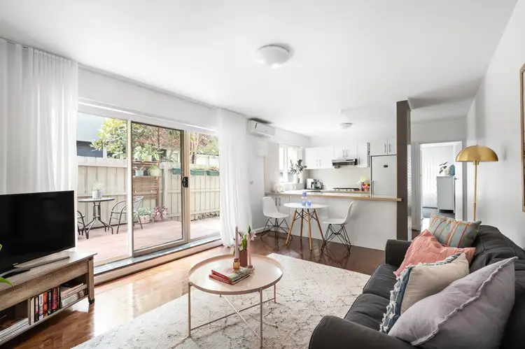 Fourth view of Homely apartment listing, 2/39 Park Street, Hawthorn VIC 3122