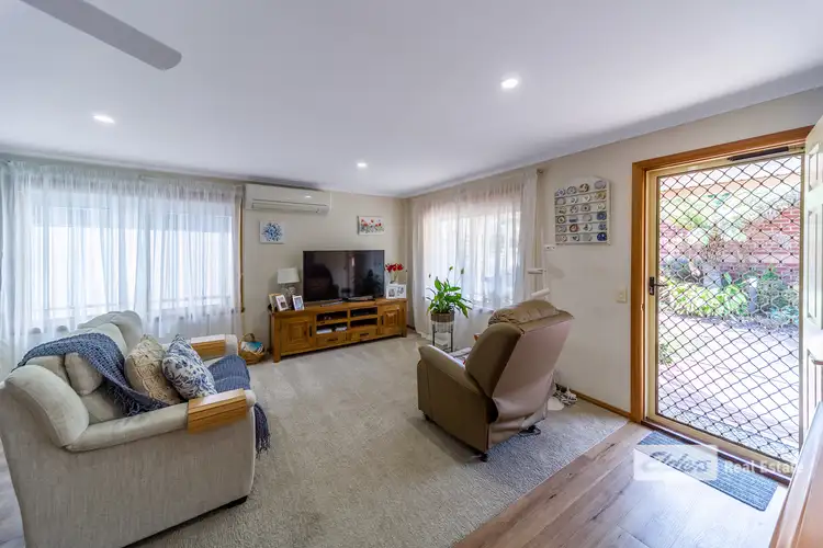 Second view of Homely house listing, 9/5 Canal Road, Paynesville VIC 3880