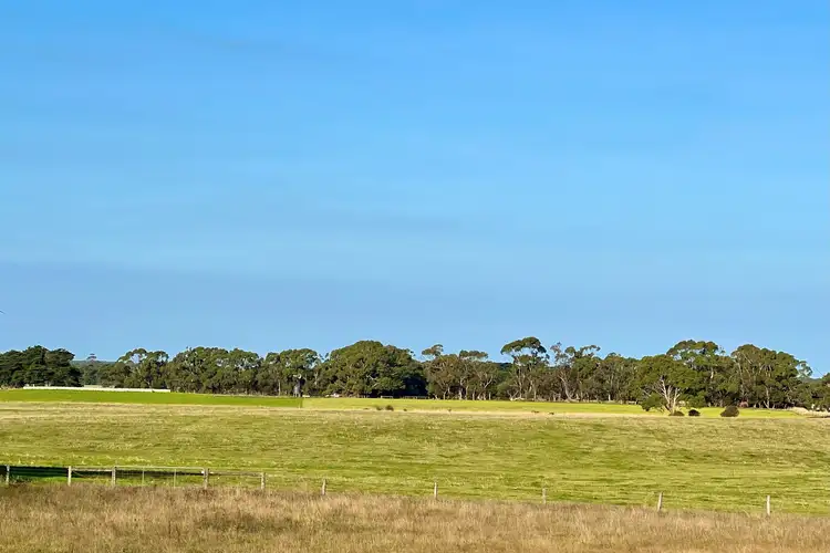 501 Swans Lane, Naringal VIC 3277