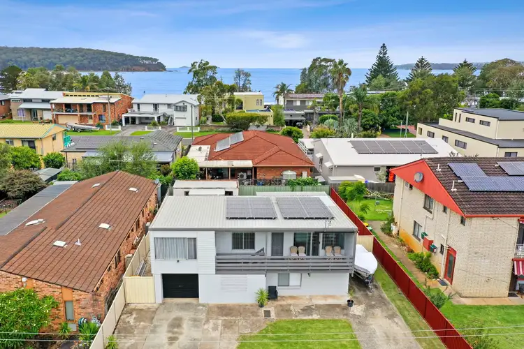 16 Wallaringa Street, Surfside NSW 2536