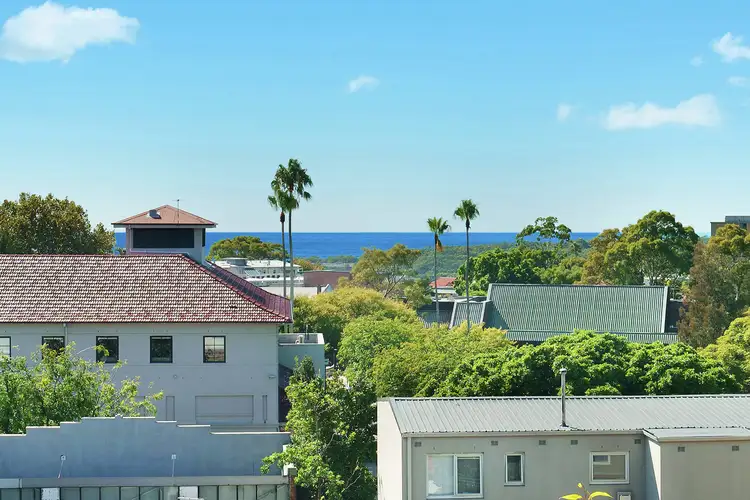 513V/70 Vista Street