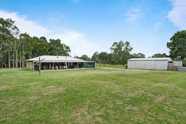 29 Inglewood Drive, Enfield VIC 3352