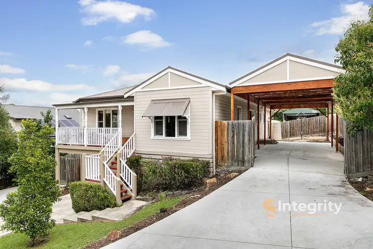 Second view of Homely house listing, 2/6 Frances Avenue, Yarra Glen VIC 3775