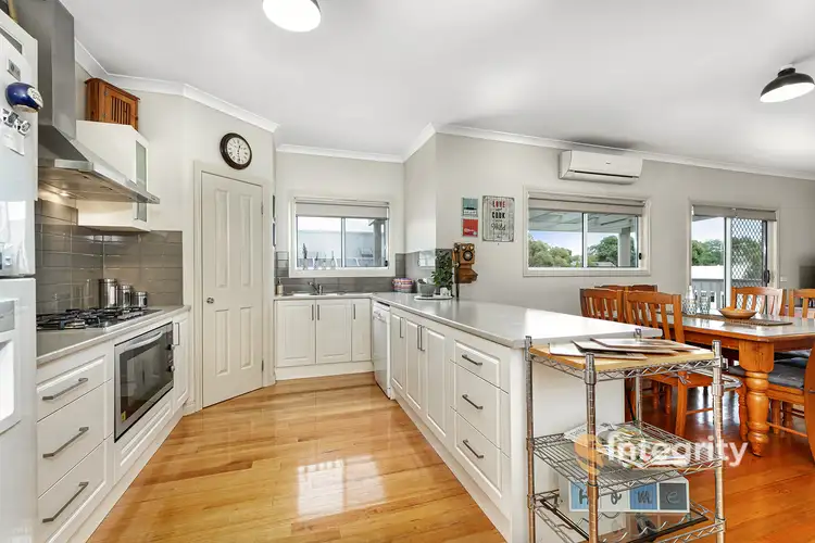 Fourth view of Homely house listing, 2/6 Frances Avenue, Yarra Glen VIC 3775