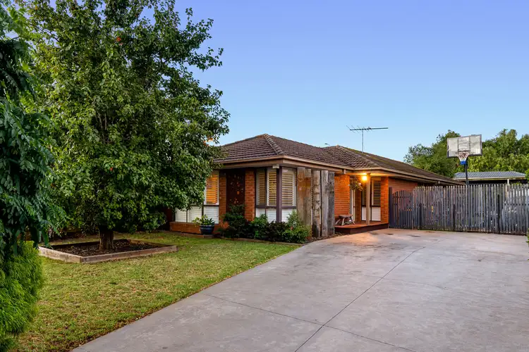 10 Hopkins Court, Werribee VIC 3030