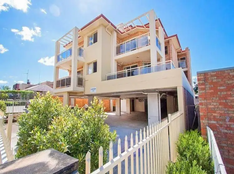 10/267 Princes Highway