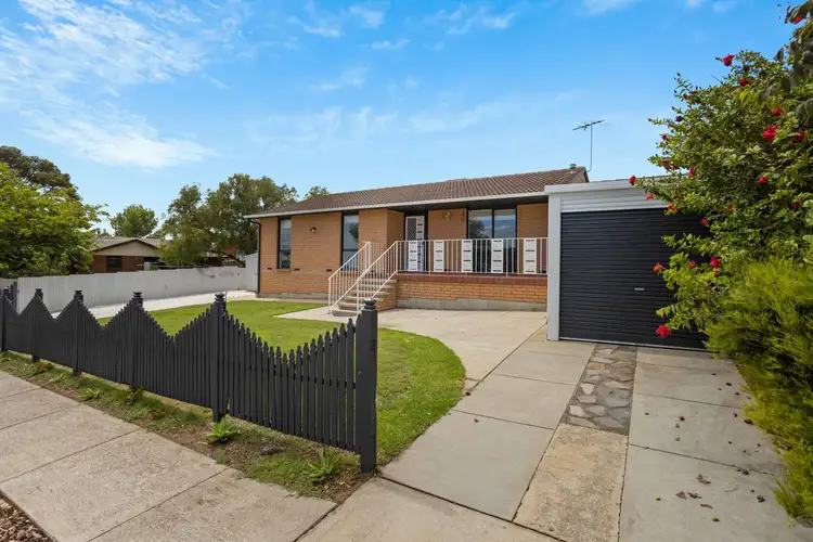 43 Warsaw Crescent, Hackham West SA 5163