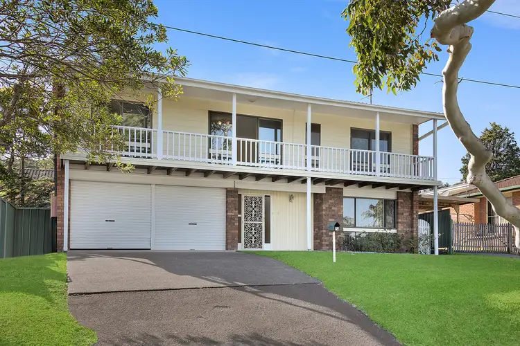7A Lewis Crescent, Forresters Beach NSW 2260