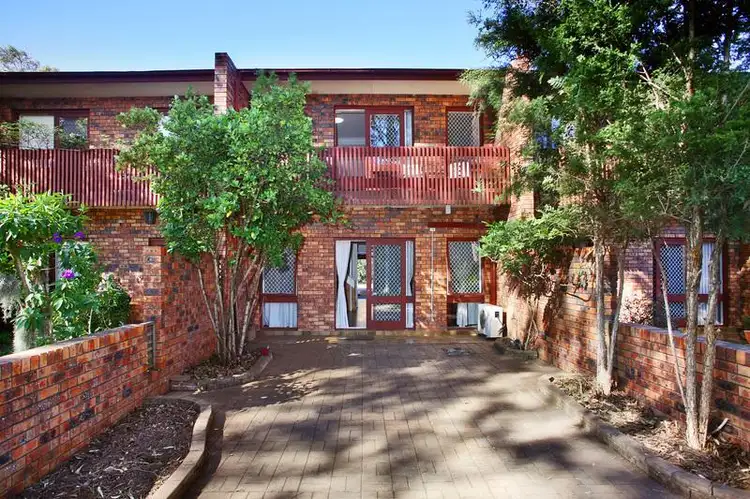 3/102 Herring Road