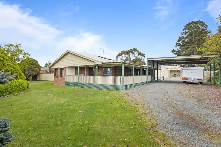22 Blackwood Street, Ballan VIC 3342