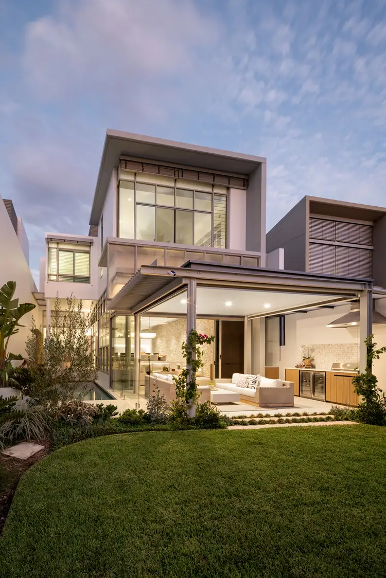 41 Waterline Crescent, Bulimba QLD 4171