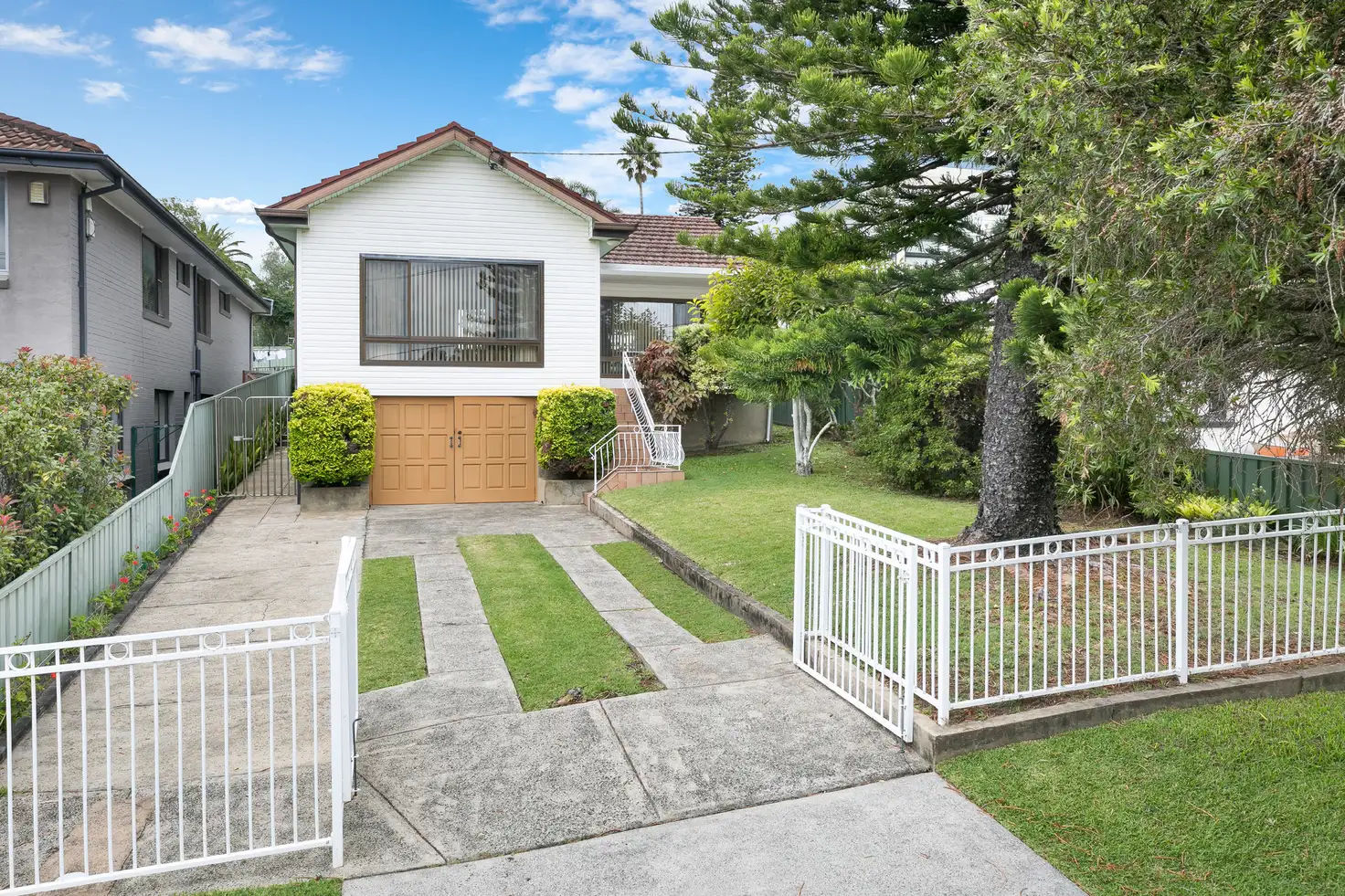 Main view of Homely house listing, 4 Arcadia Avenue, Gymea Bay NSW 2227