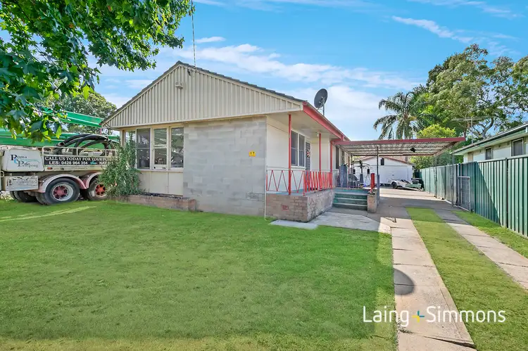 17 Gasmata Crescent, Whalan NSW 2770