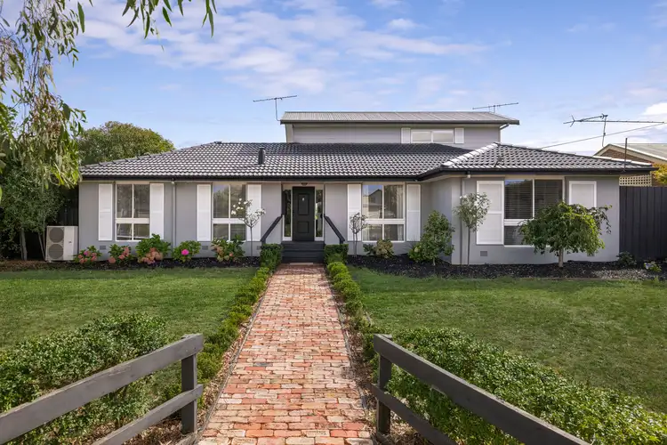 27 Farrell Street, New Gisborne VIC 3438