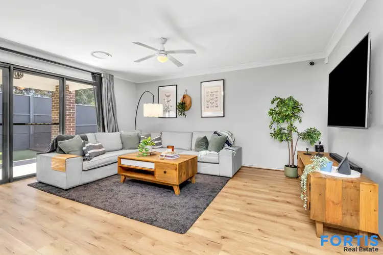 32 Fishburn Street, Jordan Springs NSW 2747
