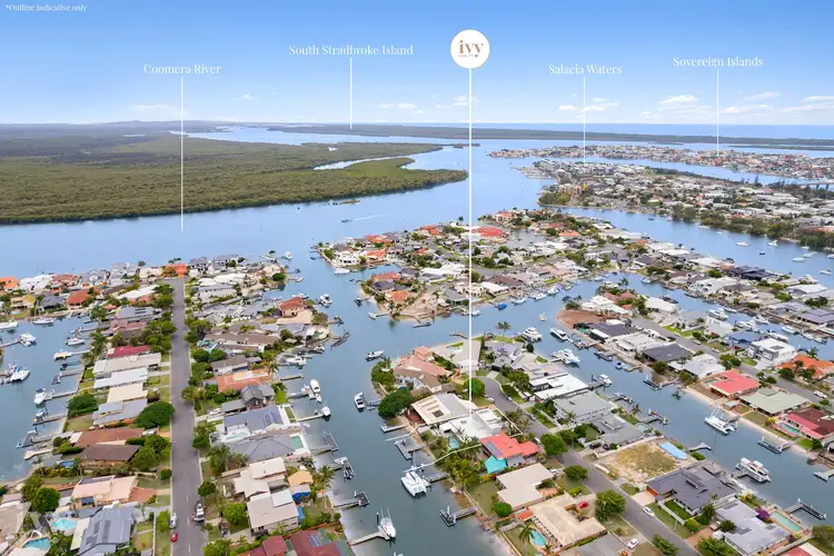 14 Paterson Place, Paradise Point QLD 4216