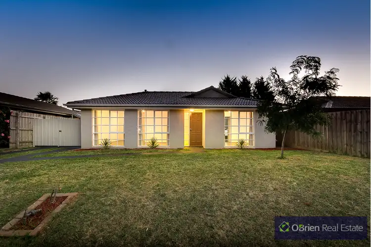 44 Collins Crescent, Berwick VIC 3806