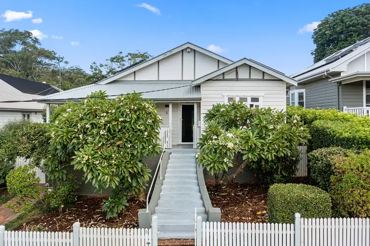 5 Brownlee Street, Mangerton NSW 2500