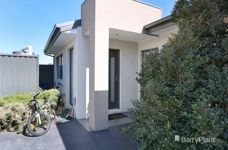 Main view of Homely house listing, 5/83-85 Isla Avenue, Glenroy VIC 3046