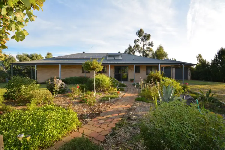 119 John R Hodgson Drive, Yackandandah VIC 3749