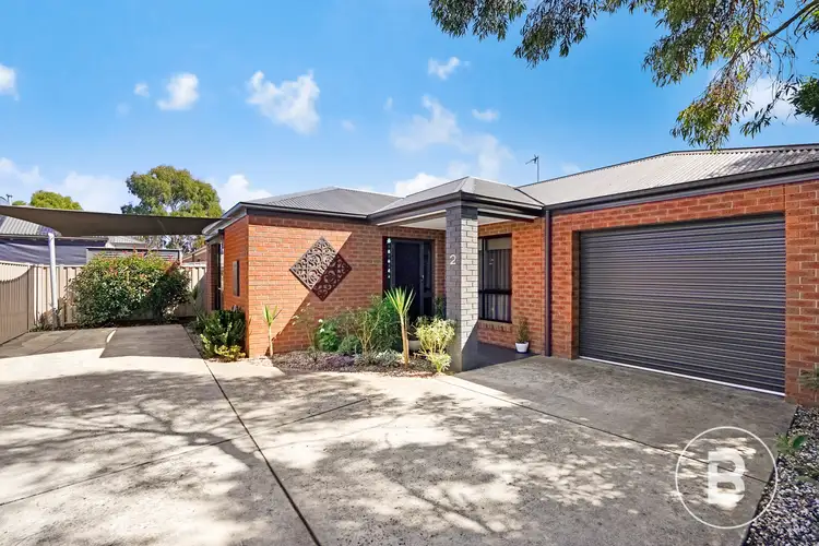2/118 Birdwood Avenue, Sebastopol VIC 3356