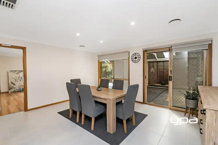 Fifth view of Homely house listing, 6 Hobson Court, Sunbury VIC 3429