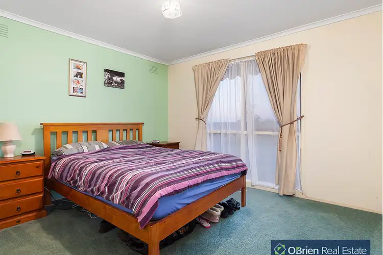 Fifth view of Homely house listing, 27 Clifton Way, Endeavour Hills VIC 3802
