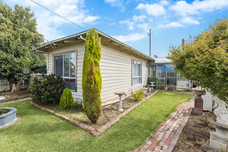 21 Robin Avenue, Norlane VIC 3214